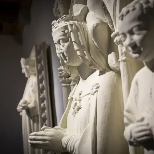 ausstellung-ritter-schloss-lenzburg-09.webp