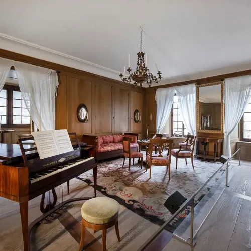 ausstellung-schlosshallwyl.webp