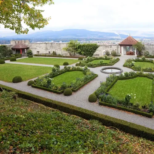 barockgarten-schloss-lenzburg-01.webp